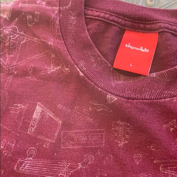 Rare design tee - Picture 2 of 2